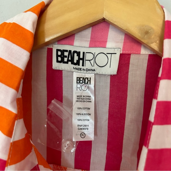 NWOT Beach Riot Alexa Button Down Top in Sunset Stripes - Picture 4 of 7